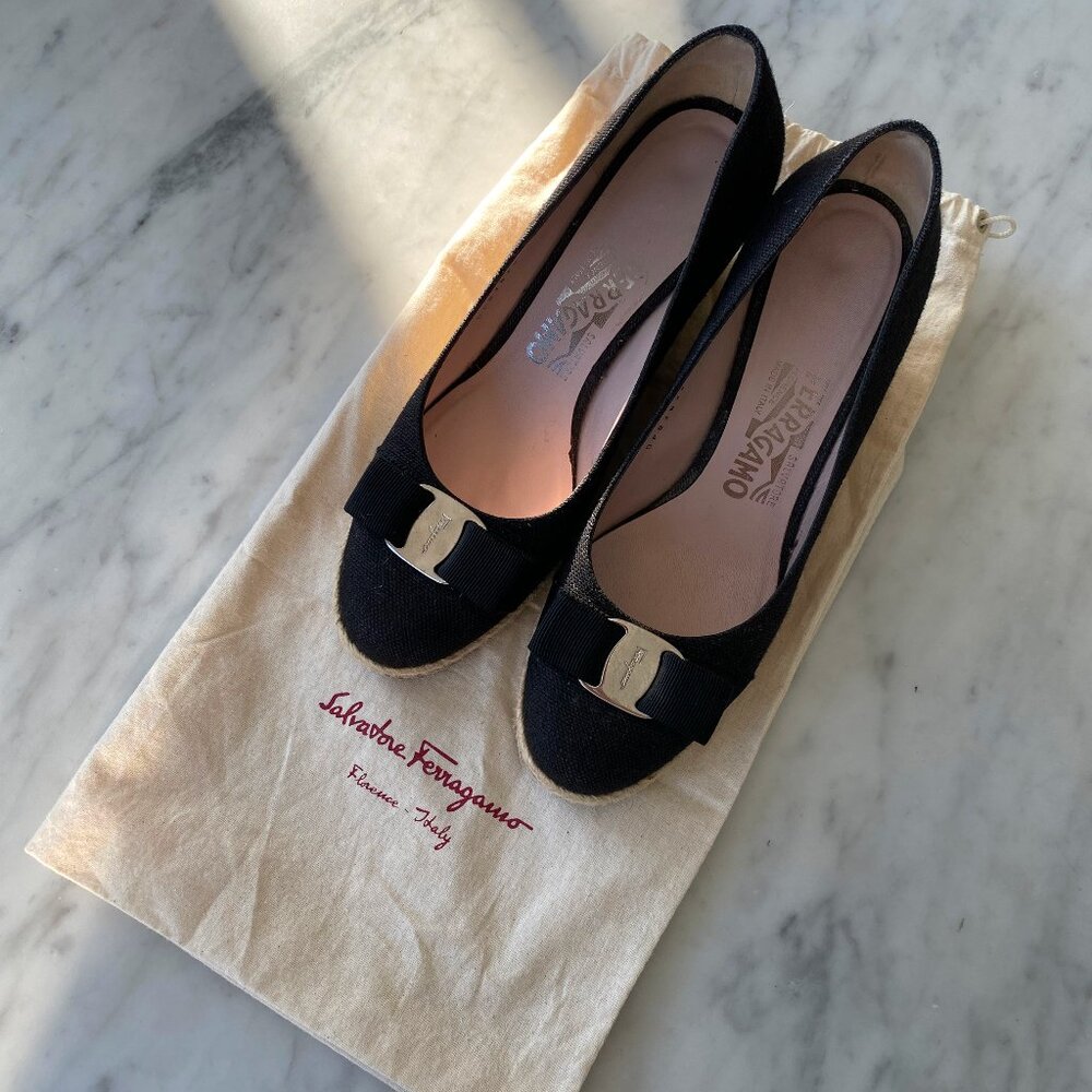 Salvatore Ferragamo Darly Wedge Espadrilles, Black canvas, 7.5 US